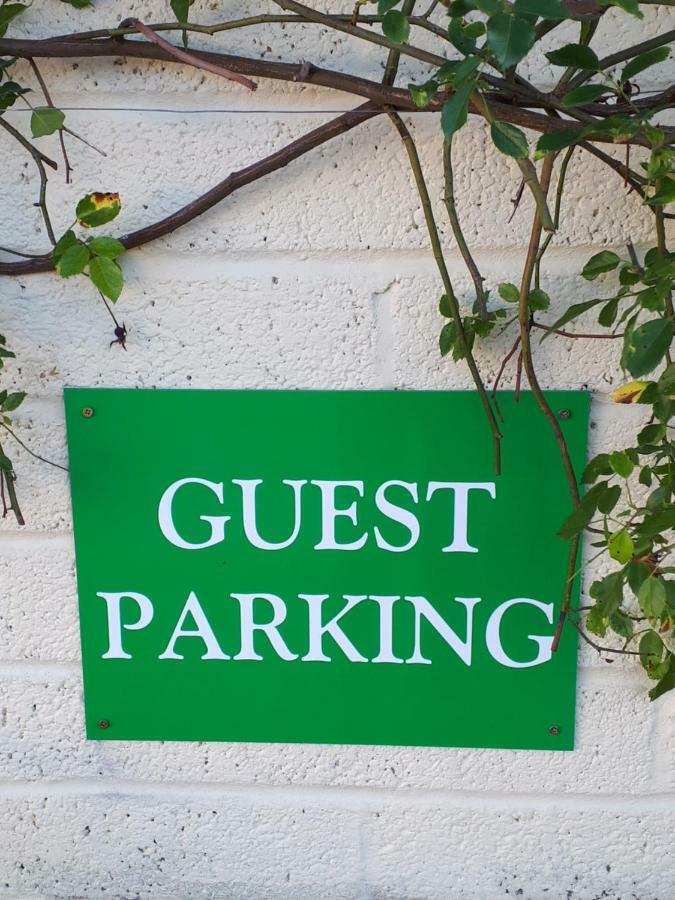 Santi Bhavana Bed & Breakfast Westbury  Exterior foto